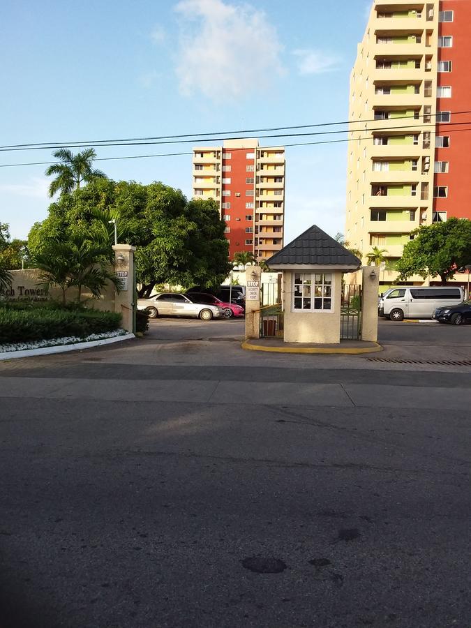 Mcfarlane'S Place Ocho Rios Esterno foto