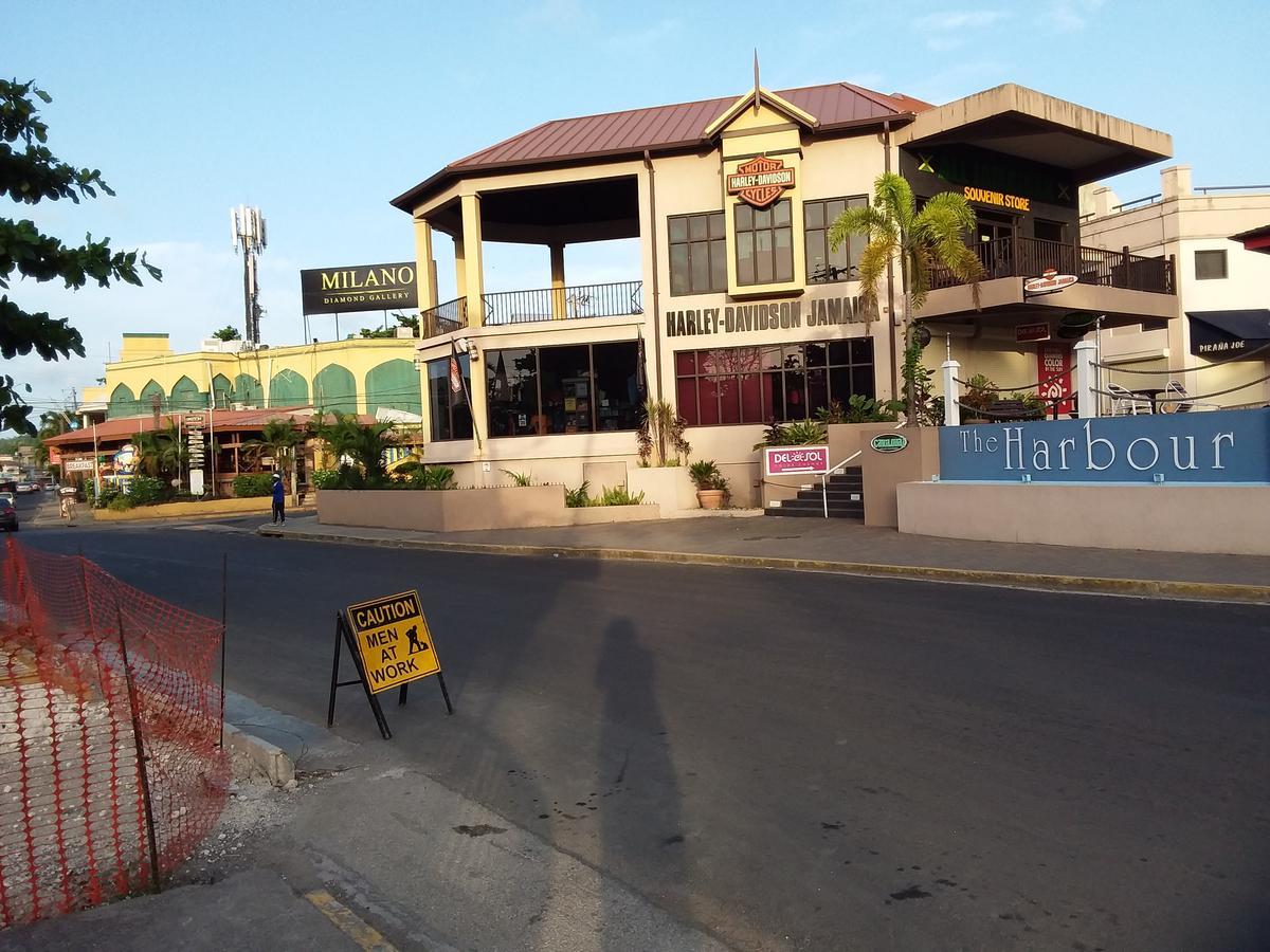 Mcfarlane'S Place Ocho Rios Esterno foto