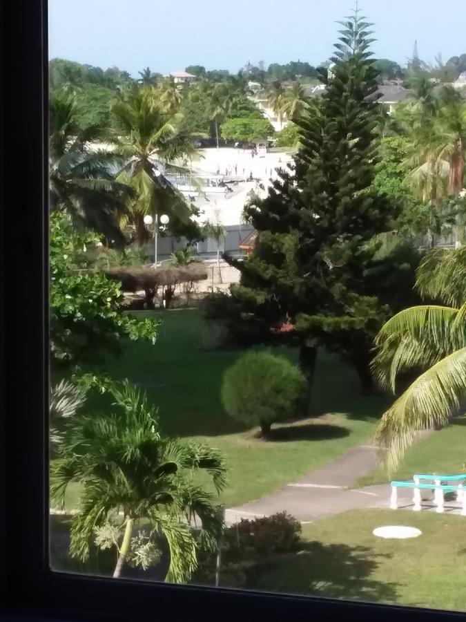 Mcfarlane'S Place Ocho Rios Esterno foto