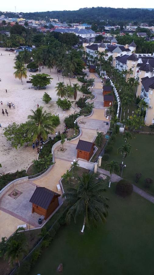 Mcfarlane'S Place Ocho Rios Esterno foto